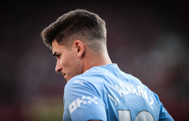 Nghịch lý Julian Alvarez