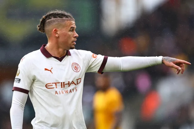Hàng thải Man City 'đắt hàng như tôm tươi'