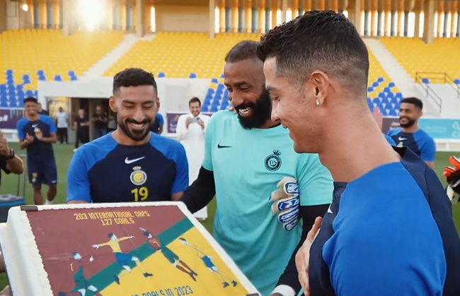 Ảnh bài viết Ronaldo mừng hết lớn trong ngày trở lại Al Nassr