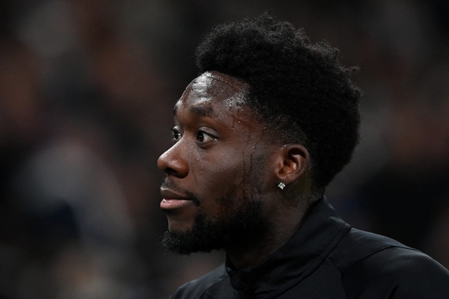 Ảnh bài viết Trưởng tuyển trạch ra mặt, Real đặt giới hạn cho Alphonso Davies