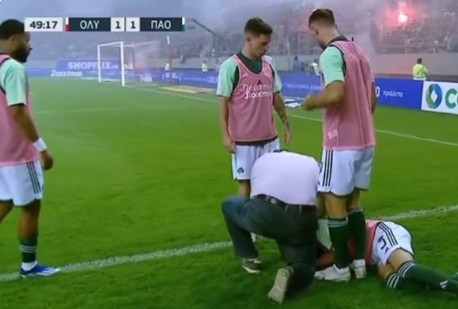 Ảnh bài viết Trận derby điên rồ nhất châu Âu, cầu thủ đổ gục xuống sân