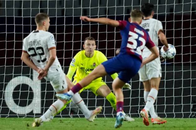 Ảnh bài viết Thần đồng bắn phá, Barca giữ chắc ngôi đầu