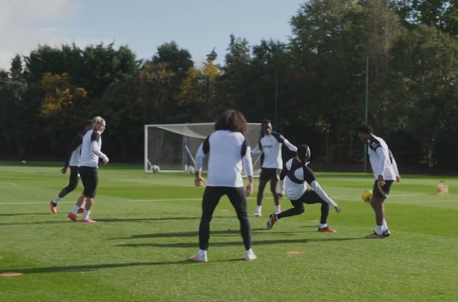 Ảnh bài viết Mudryk tươi rói bên cạnh Pochettino; James tạo thêm hy vọng cho CĐV