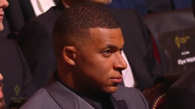 Ảnh bài viết Buổi tối ác mộng "xâu xé" Mbappe