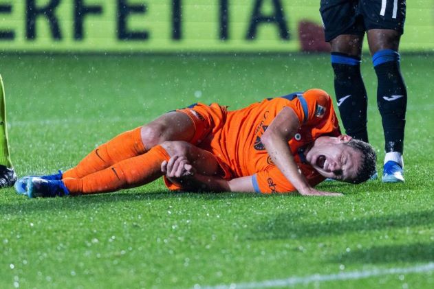 Hậu vệ Inter phải ngồi ngoài 2 tháng