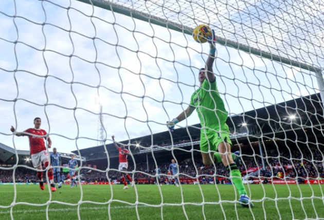 Ảnh bài viết Hết hồn với thủ môn hay nhất thế giới