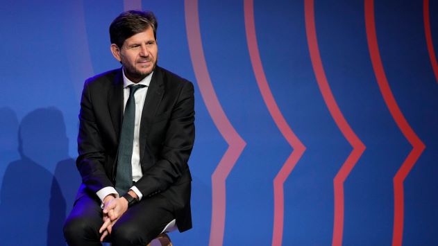 Ảnh bài viết Chủ sở hữu Atletico bị bắt gặp ăn tối cùng cựu Giám đốc Barca