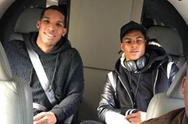Vừa bị thẻ đỏ, Rashford đón thêm hung tin của anh trai
