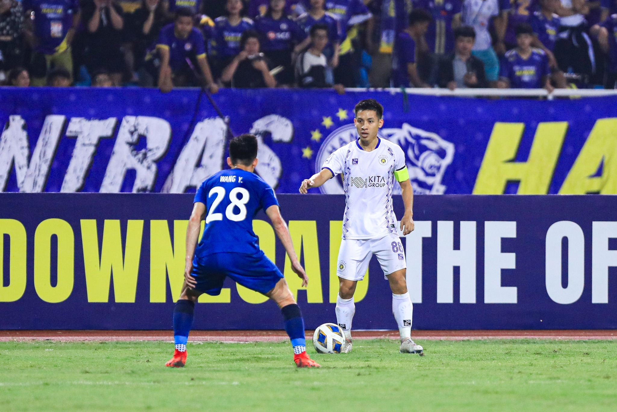 Hà Nội FC chiến thắng, HLV Hoàng Anh Tuấn khen ngợi 1 người