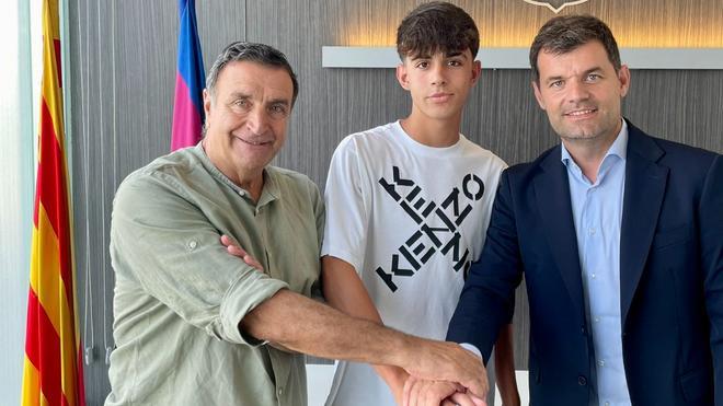 Ảnh bài viết Xavi và Deco tìm ra cầu thủ tài năng nhất lò La Masia mọi thế hệ