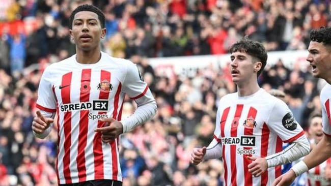 Ảnh bài viết Em trai của Jude Bellingham lại gây bão