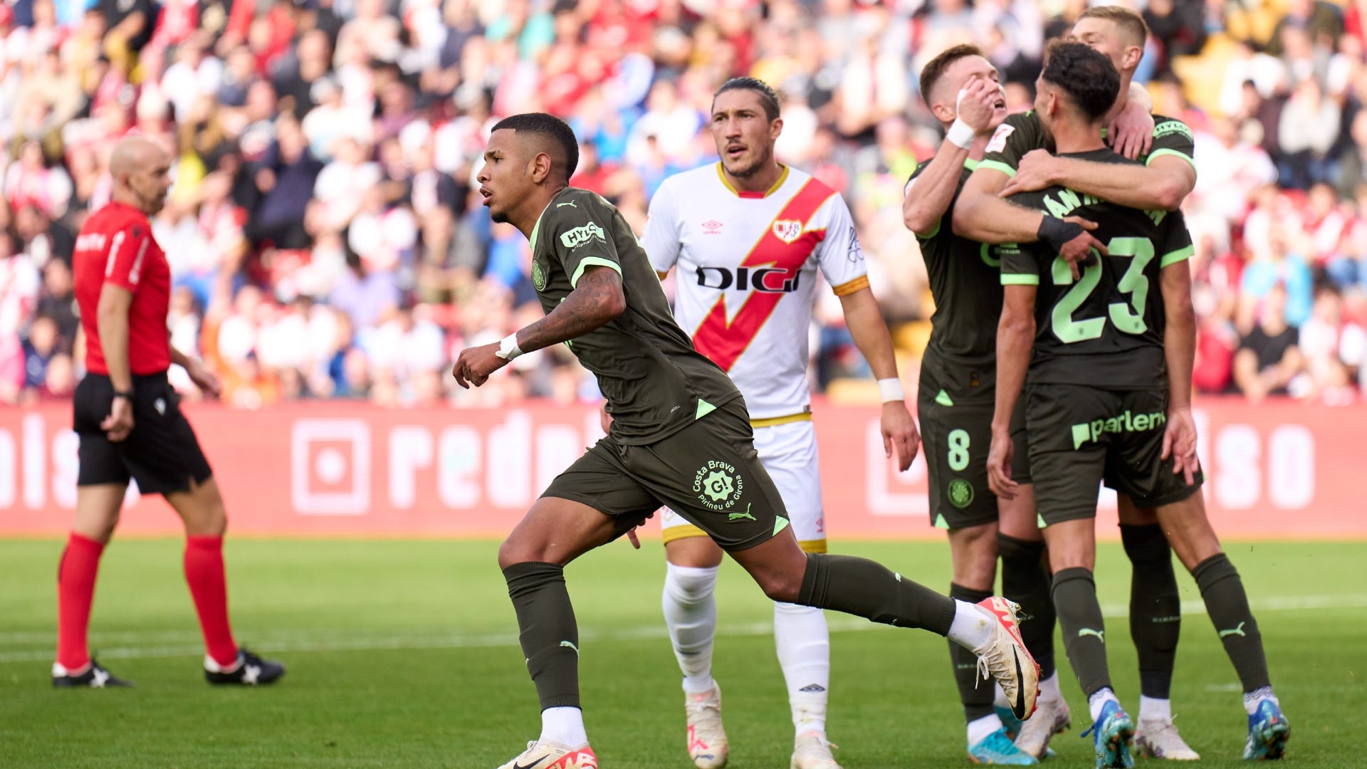 Ảnh bài viết Girona lại thắng, chiếm đỉnh bảng La Liga, bỏ xa Real 5 điểm