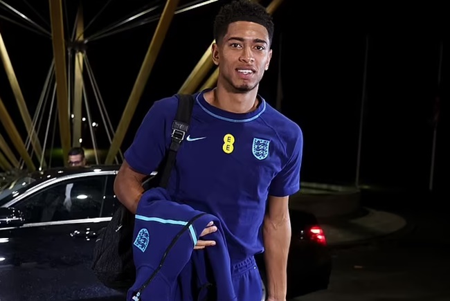 Ảnh bài viết Bellingham xuất hiện tại ĐT Anh, Southgate chuẩn bị ra quyết định cuối
