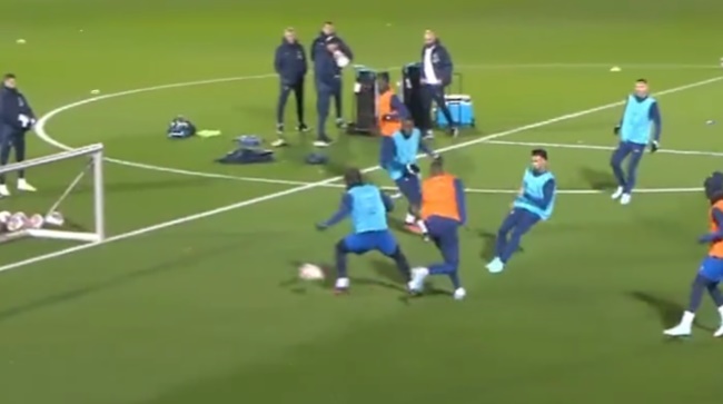 Ảnh bài viết Mbappe và Griezmann 'out trình' ở ĐT Pháp