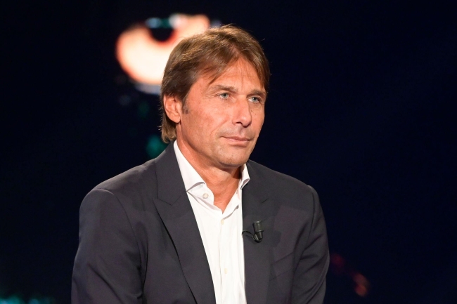 Lý do Conte từ chối hàng loạt lời mời gọi