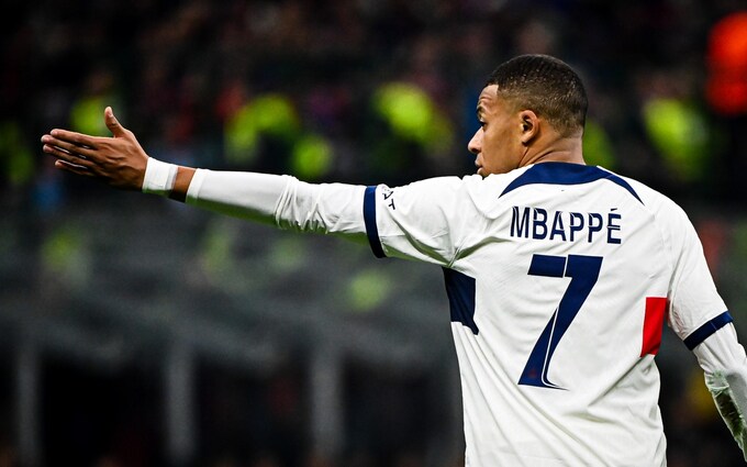 Mbappe mách nước để đồng đội trở thành số 9 thực thụ