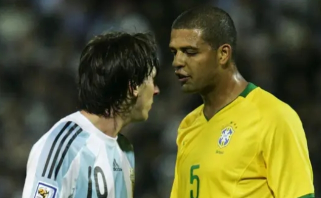 Cựu tuyển thủ Brazil: Messi ngày càng hay
