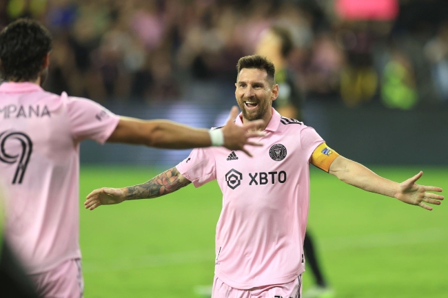 Messi sắp được tiếp viện