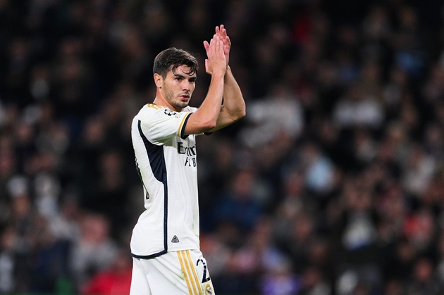 Ảnh bài viết Vinicius chấn thương, kép phụ chớp thời cơ