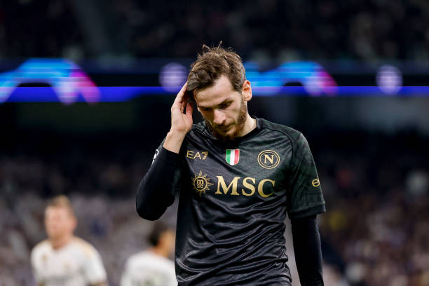 Ảnh bài viết Kvaratskhelia "tắt điện" trước Real Madrid 