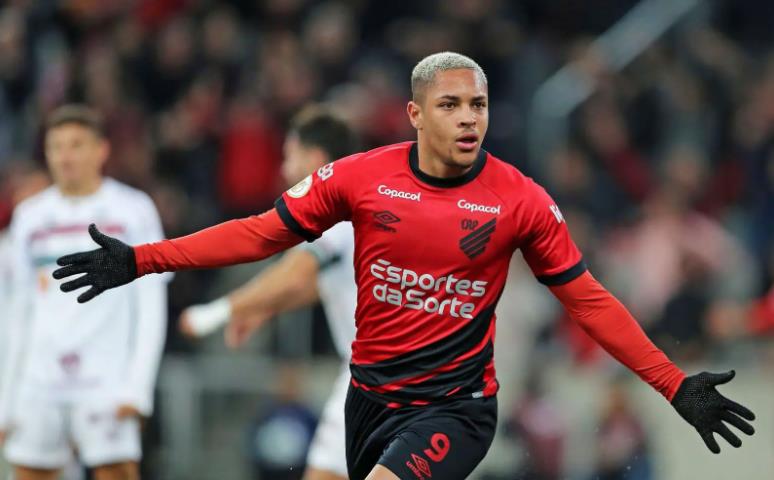 Ảnh bài viết Thần đồng trở lại, ghi bàn trước khi đến Barcelona