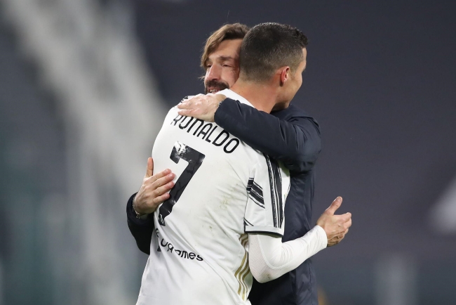 Thái độ của Pirlo với Ronaldo