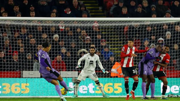 Ảnh bài viết Thắng dễ Sheffield, Liverpool trở lại top 2