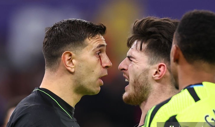 Ảnh bài viết Người cũ bị hắt hủi cân cả dàn sao Arsenal dù đổ máu