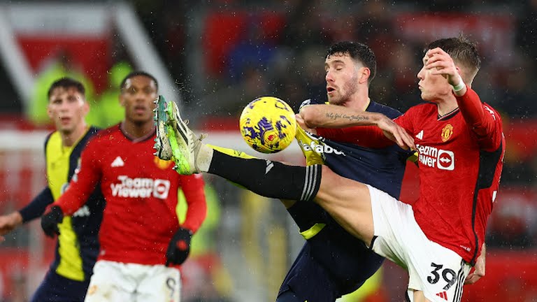 Ảnh bài viết Thua thảm, M.U đã biết phải bán đứt cầu thủ mất bóng 12 lần