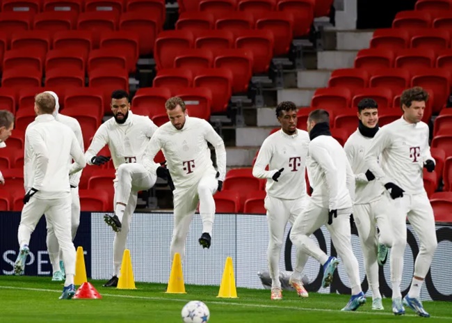 Ảnh bài viết Trước trận Man Utd, Bayern diện đồ gây choáng