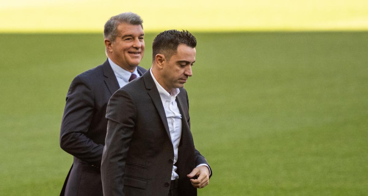 Ảnh bài viết Chủ tịch Barca nghi ngờ trình độ Xavi