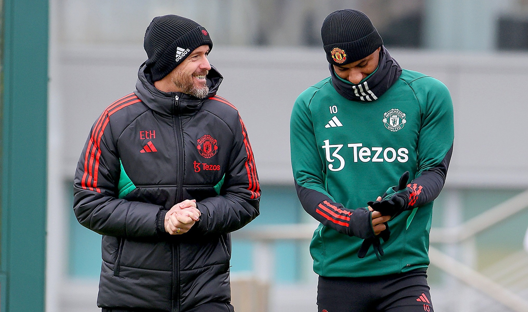 Ảnh bài viết Hình ảnh khó tin của dàn sao M.U trên sân tập trước trận Liverpool