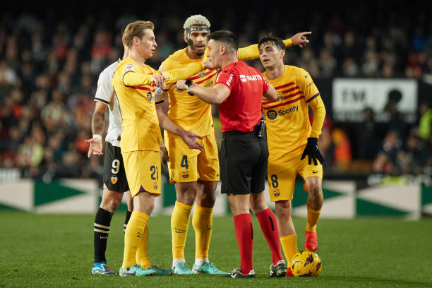 Ảnh bài viết Felix nổ súng, Barca tiếp tục chìm sâu trong khủng hoảng