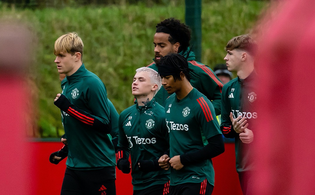 Ảnh bài viết Cú hích xuất hiện; M.U đôn cầu thủ 36 tuổi từ đội trẻ lên tập luyện