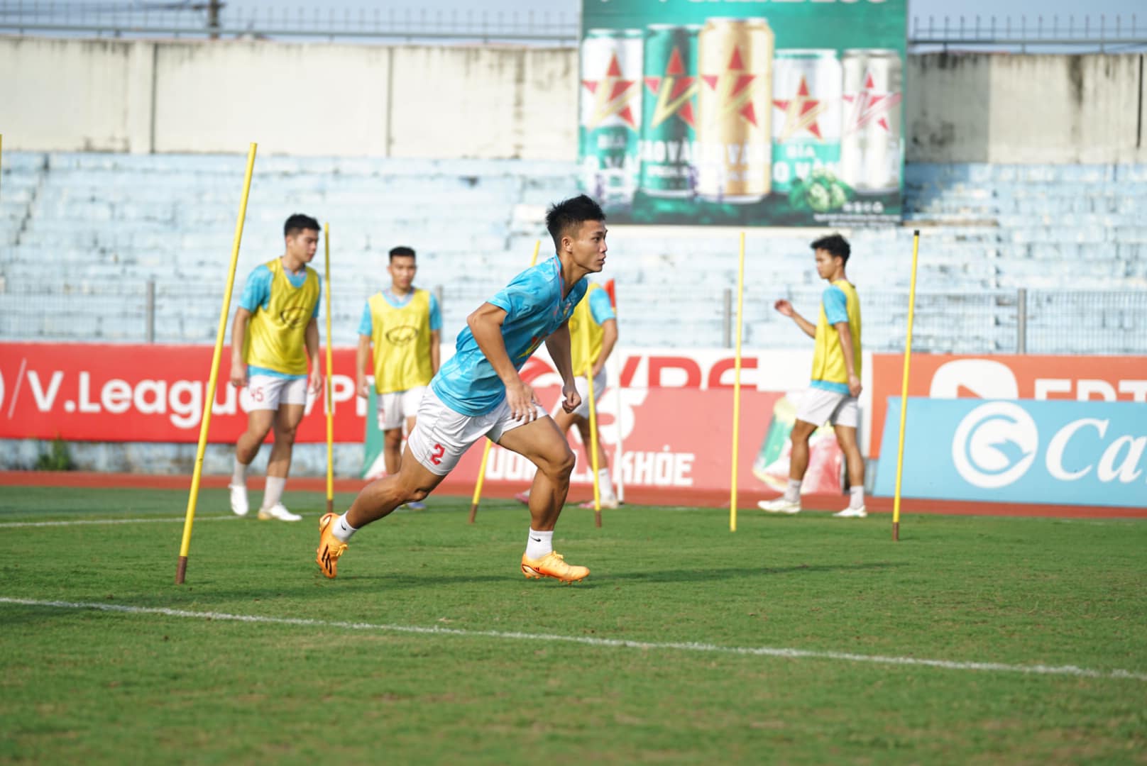 Ảnh bài viết Không thắng 6 trận, sao V-League vẫn lạc quan