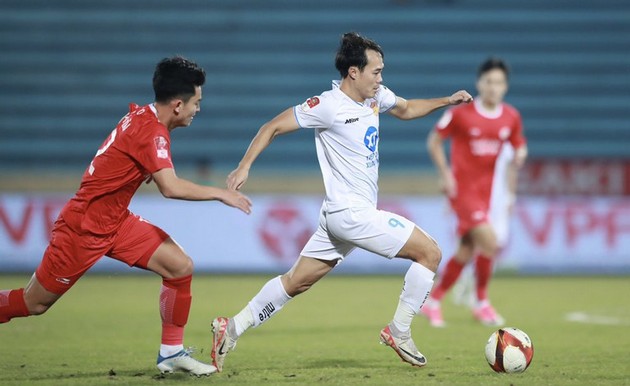 Ảnh bài viết Văn Toàn lập công, Nam Định hủy diệt Viettel