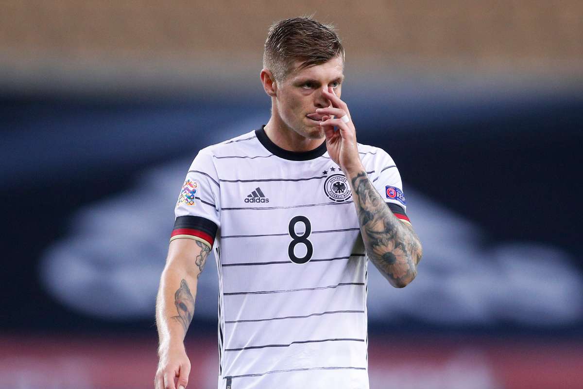 Kroos được khuyên không nên trở lại tuyển Đức