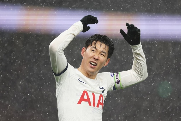 Ảnh bài viết Son lập công, Tottenham phả hơi nóng vào Arsenal