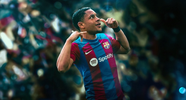 Ảnh bài viết Vitor Roque lập siêu phẩm ngay trận đấu đầu tiên cùng Barcelona