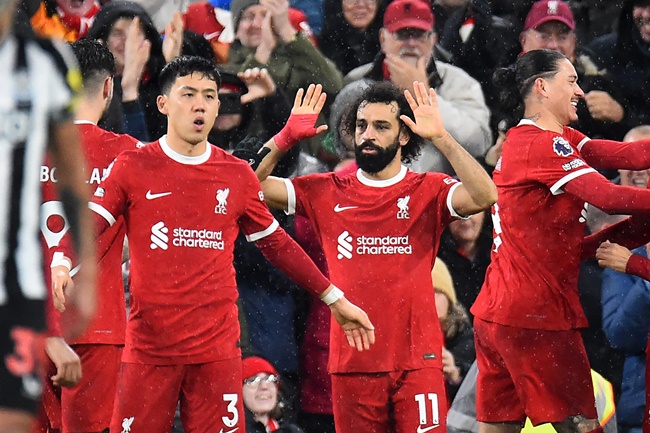 Ảnh bài viết Salah "đóng đinh" ngôi đầu cho Liverpool sau cơn mưa bàn thắng