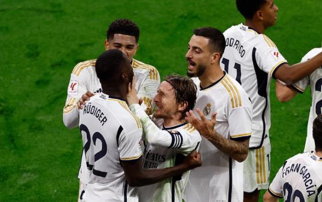 Ảnh bài viết Real Madrid 2 lần 'hút chết' ở Bernabeu