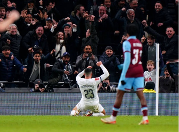Ảnh bài viết Siêu phẩm định đoạt trận cầu Tottenham - Burnley