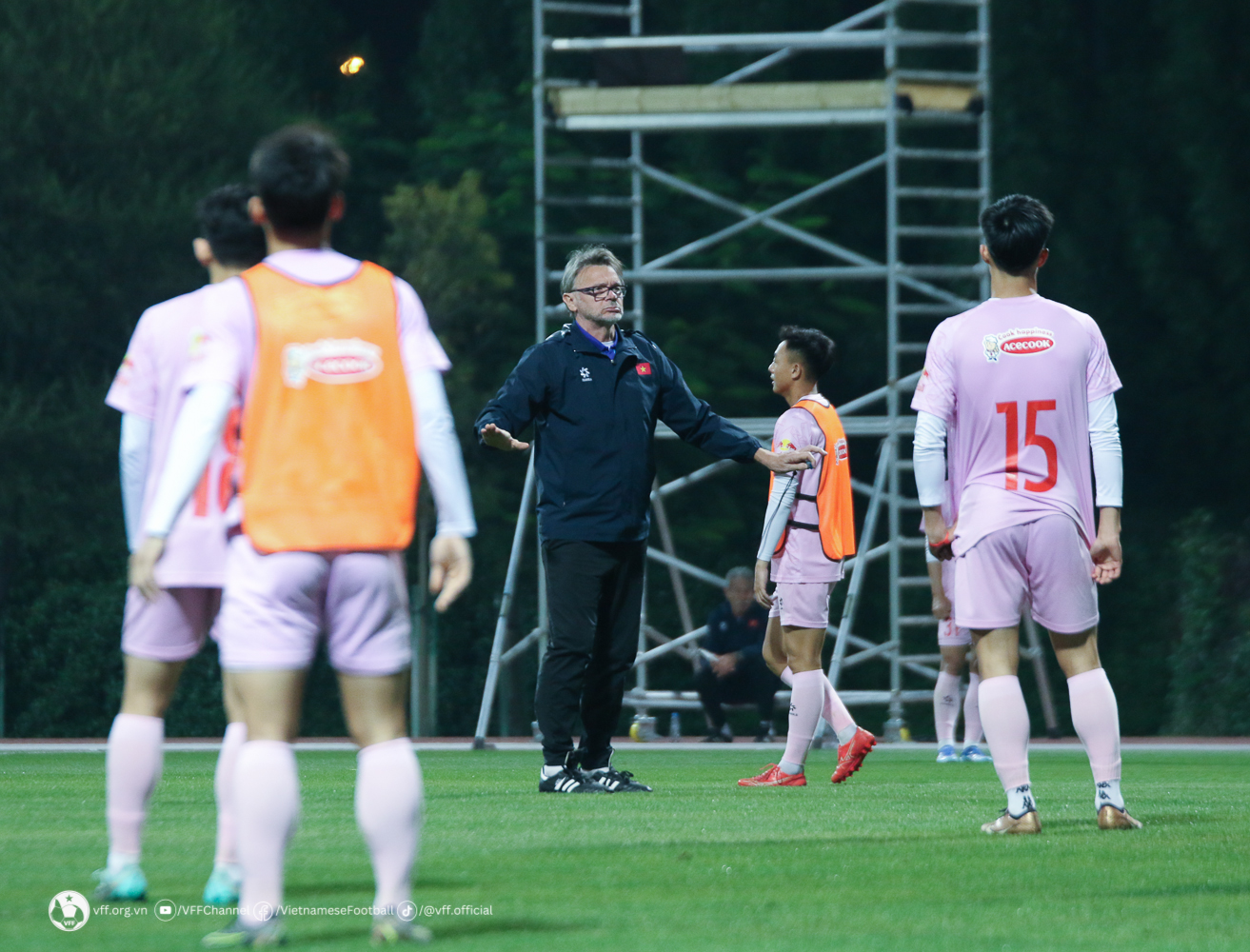 Ảnh bài viết Sao Iraq nhận định thẳng thắn về trận đấu với Việt Nam