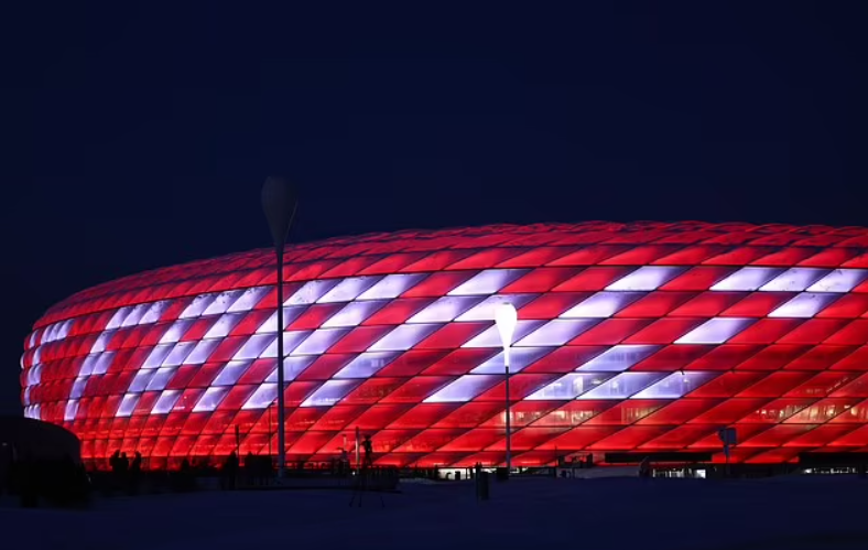 Bayern tri ân huyền thoại Beckenbauer