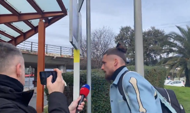 Ảnh bài viết NÓNG! Tân binh thứ 2 ra sân bay đến Tottenham