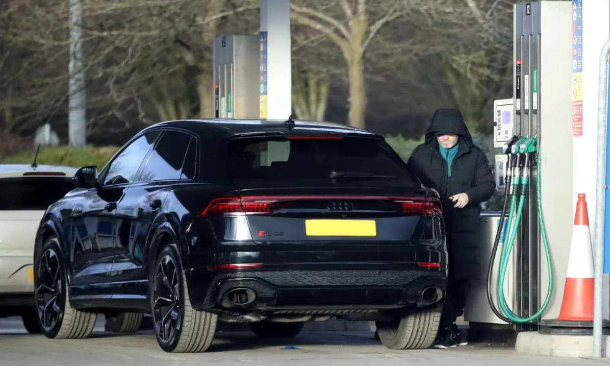 Ảnh bài viết Rooney lần đầu xuất hiện sau khi bị Birmingham sa thải