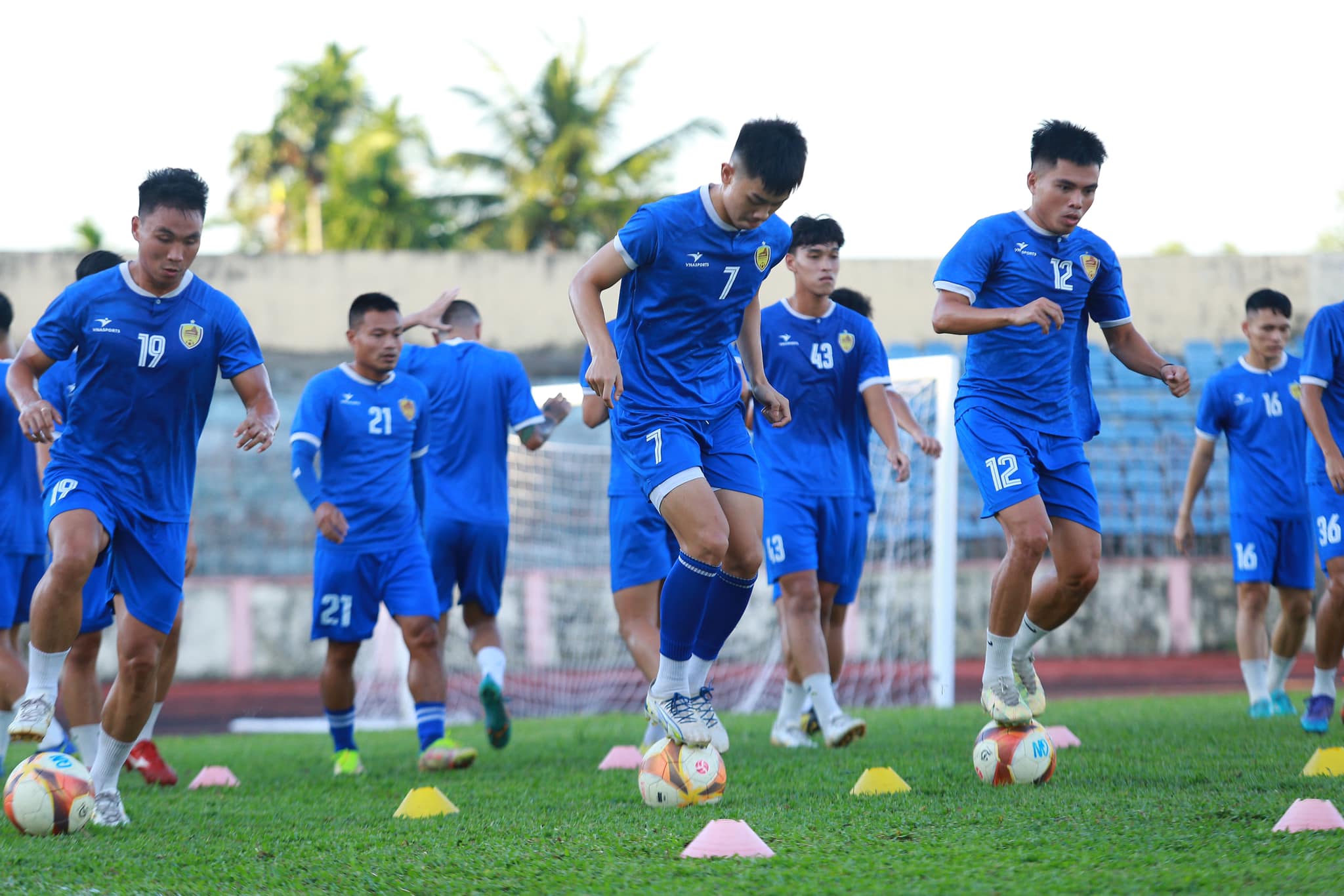 Ảnh bài viết Đá 5 trận, HLV V-League chỉ mong có 5 điểm