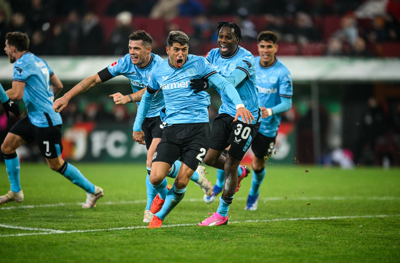 Ảnh bài viết Thắng nghẹt thở Augsburg, Leverkusen tái lập khoảng cách 4 điểm với Bayern 