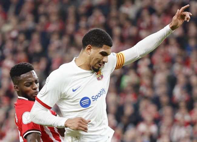Barca mếu mặt vì "rơi rụng" 3 cầu thủ sau thất bại
