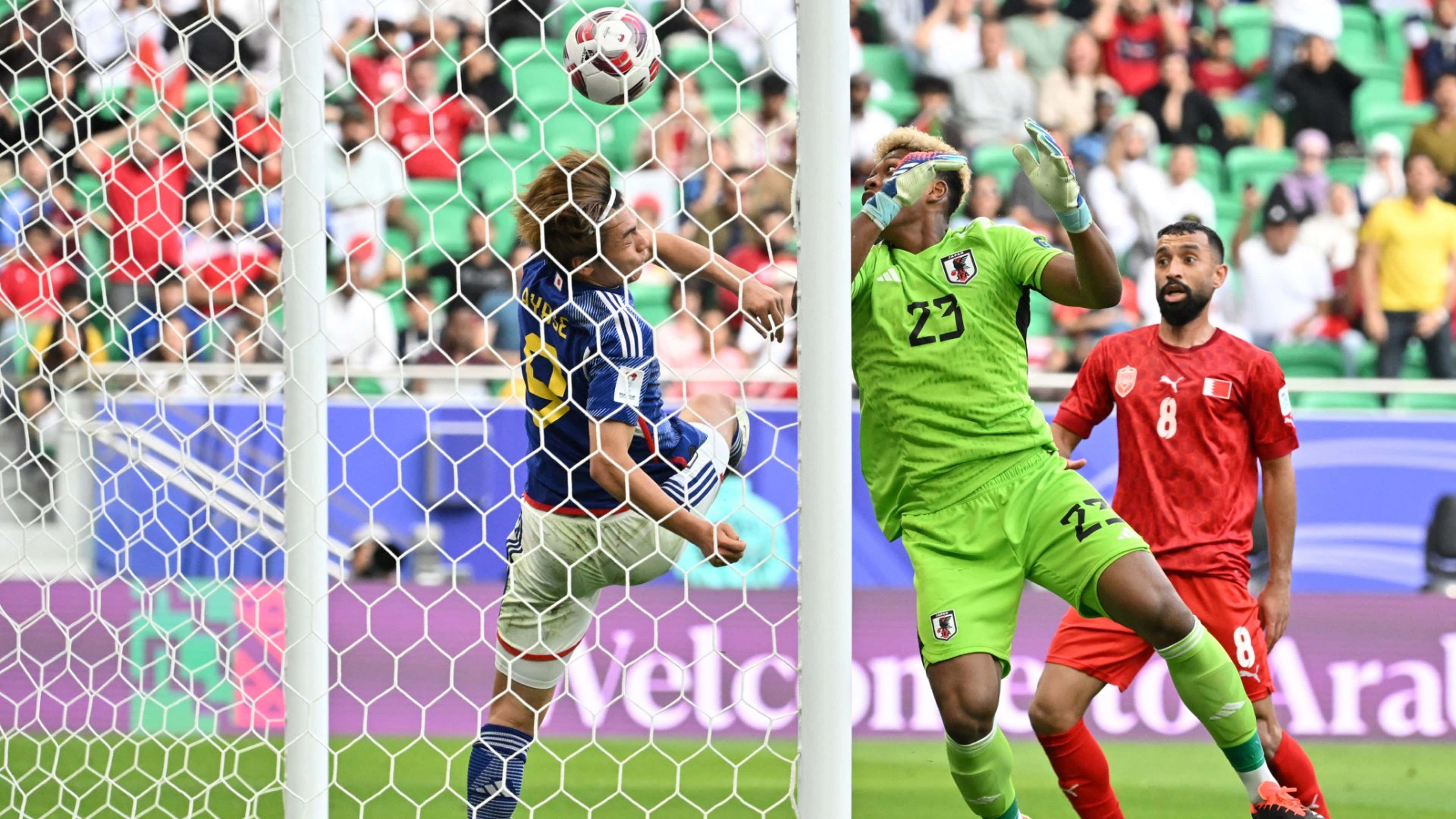 Ảnh bài viết Thủ thành Nhật Bản 'tấu hài' không kém gì Onana